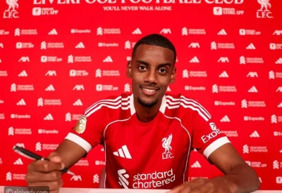 من هو ألكسندر إيزاك لاعب ليفربول الجديد؟ أغلى صفقة بالدوري الإنجليزي