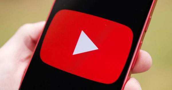 يوتيوب تطلق ميزة جديدة لتسريع الفيديوهات تلقائيًا لمشتركي Premium
