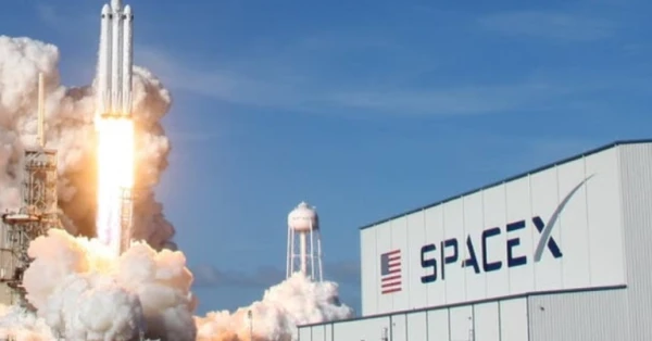 سبيس إكس تقترب من اكتتاب تاريخي