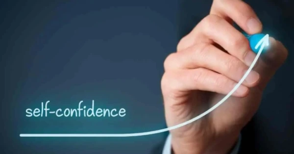 بناء الثقة بالنفس في بيئة العمل