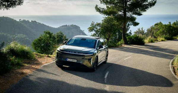 أزمة في لوسيد.. استدعاء آلاف سيارات 