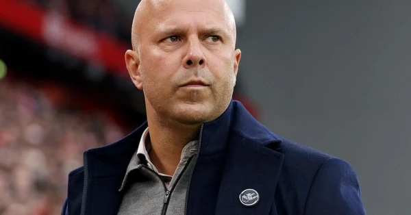 سلوت: لا أعذار.. لكن أسباب تراجع ليفربول واضحة للجميع