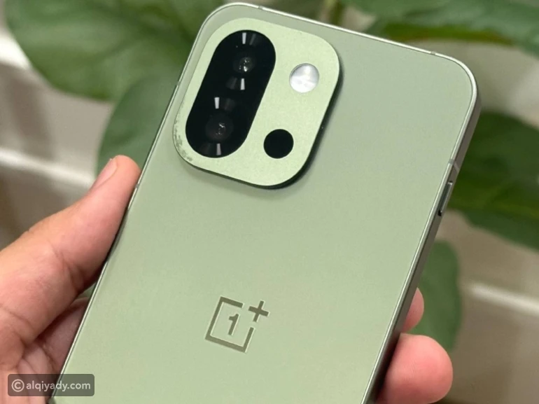 OnePlus 15T: هاتف أندرويد بشاشة رائعة وشحن فائق السرعة