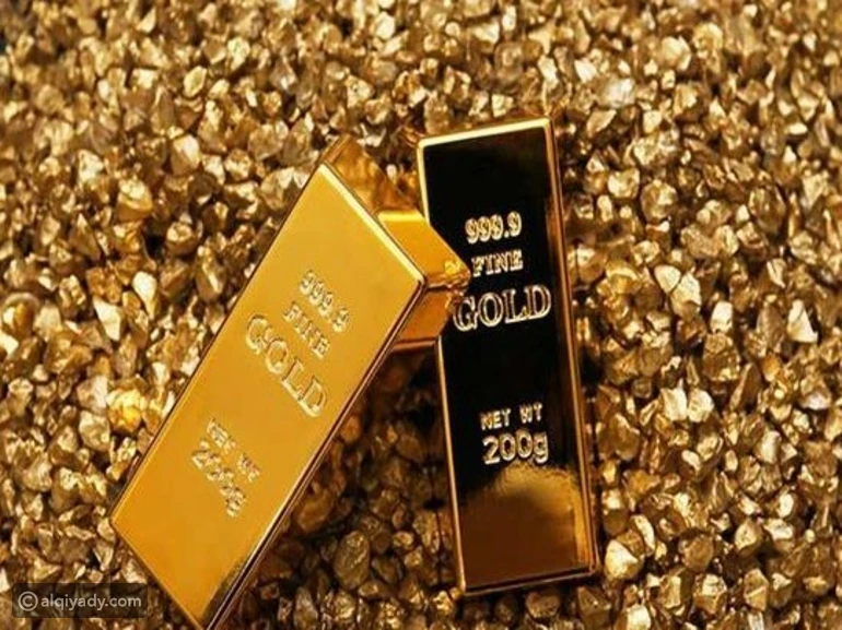 انخفاض أسعار الذهب مع ارتفاع الدولار وسط توترات الشرق الأوسط