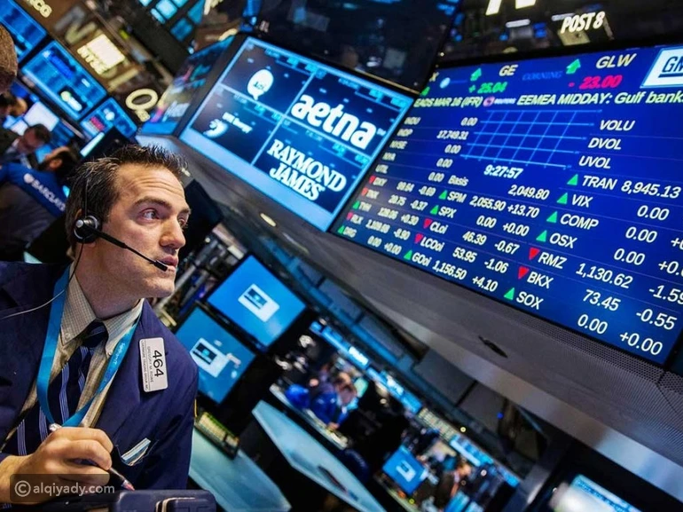 قفزة قياسية للأسهم العالمية مع هبوط الدولار وتراجع أسعار النفط