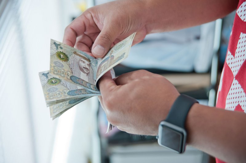 1000 دينار سقف رواتب المواطنين ذوي الدخل المحدود