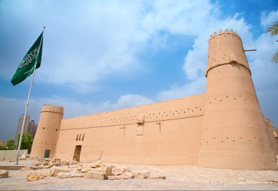 ترحيب وترقب لمنتدى البلاد "السعودية .. بيت العرب الكبير"