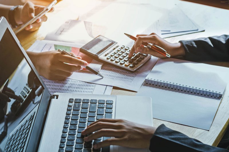وزارة التجارة تحيل مكتب تدقيق حسابات إلى النيابة العامة