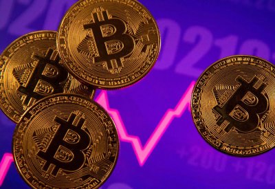 العملات المشفرة تعاني من خسائر.. بتكوين تهبط بأكثر من 2%
