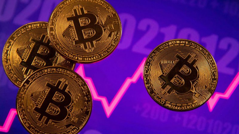 سعر بيتكوين يهوي 7.4% إلى 40632 دولارا