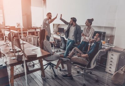 كيف يمكن لنا أن نساعد شبابنا على تجاوز التحديات؟