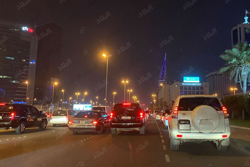 ازدحام مروري على شارع الفاتح باتجاه خليج البحرين إثر حادث بين مركبتين