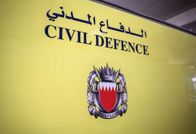 الدفاع المدني يخمد حريق بقارب قرب أمواج دون وقوع إصابات