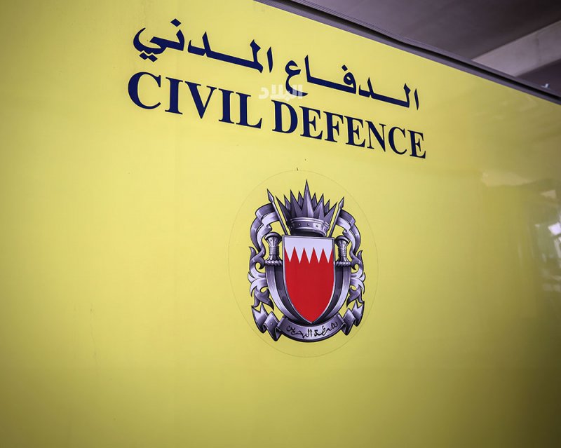 الدفاع المدني يخمد حريق بقارب قرب أمواج دون وقوع إصابات