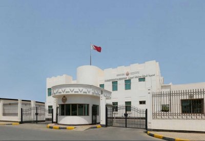 القبض على ثلاثة آسيويين قاموا بالاحتيال الإلكتروني عبر وسائل التواصل الاجتماعي