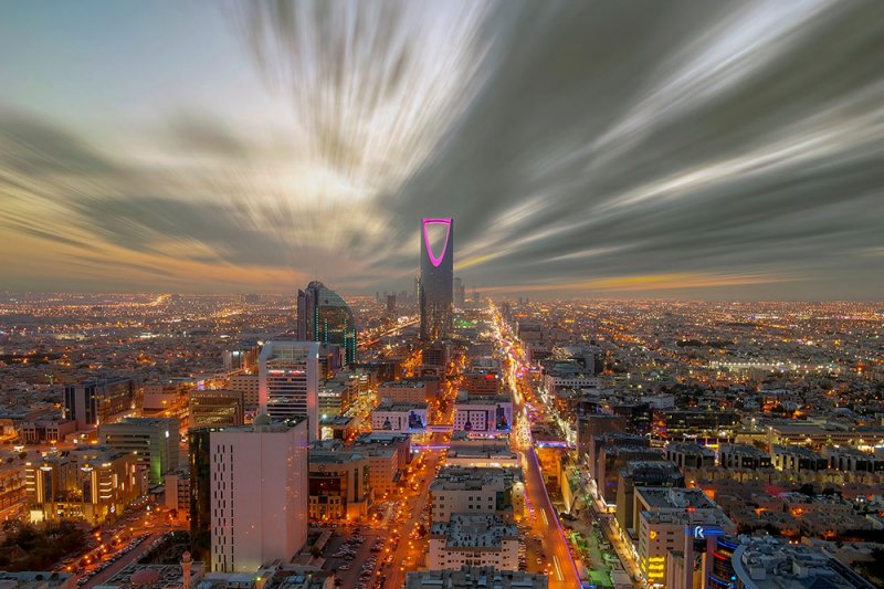 "موديز": مشروعات البنية التحتية تدعم نمو اقتصاد السعودية