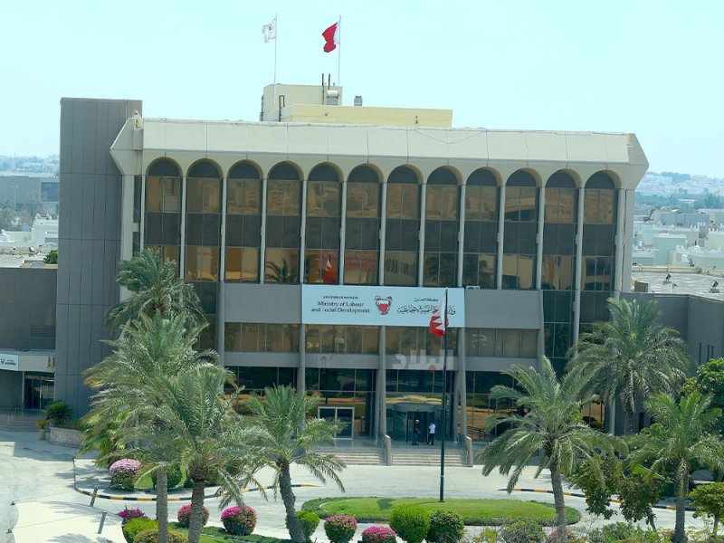 وزارة العمل: استمرار صرف إعانة التعطل للباحثين عن العمل
