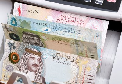 صرف رواتب "القطاع الخاص" مباشرًة في البنك