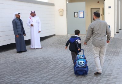 مقيمة تناشد قبول ابنتها بمدرسة حكومية بعد استنزاف ميزانيتها بالتعليم الخاص