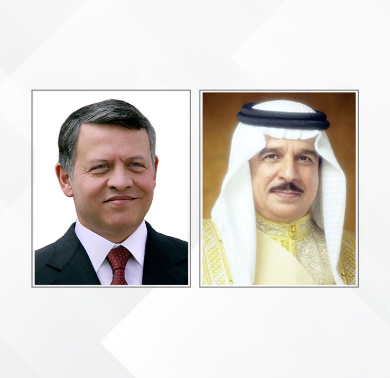 جلالة الملك المعظم يهنئ العاهل الأردني بذكرى الاستقلال