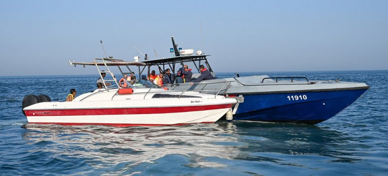 قيادة خفر السواحل تُهيب بمرتادي البحر أخذ الحيطة والحذر بسبب الرياح الشديدة