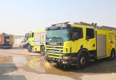 الدفاع المدني: إخماد حريق اندلع بـ3 مركبات في جدحفص