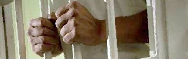 الحبس سنة و3 سنوات لشرطي و”شقيقين” لتهم تتعلق بالرشوة