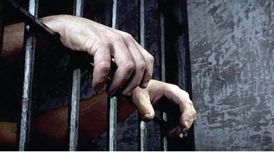 السجن 7 سنوات ل 6 متهمين شرعوا في قتل شرطي