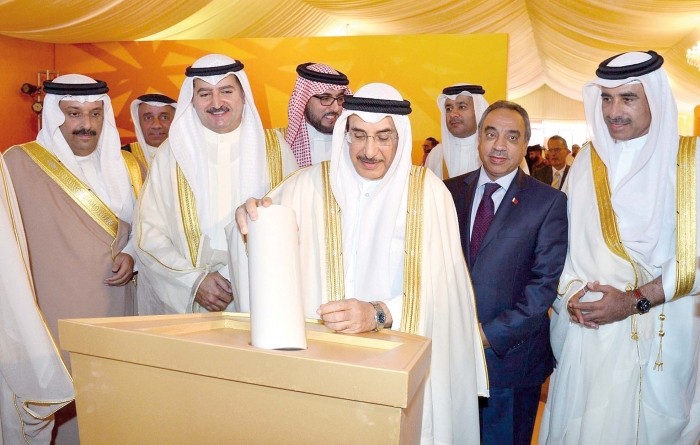 خالد بن عبدالله: العمل جارٍ لإنشاء 25 ألف وحدة سكنية حتى 2018