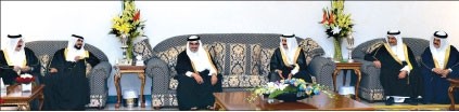 ولي العهد يأمر بالإسراع في توزيع الوحدات السكنية