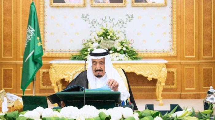 السعودية: تخفض راتب الوزير 20 % والشوري 15 %