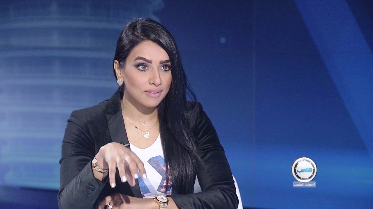 المذيعة بوكمال "تُحرج" القناة الرياضية!!