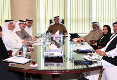 البوعينين يجتمع مع رئيس هيئة المعلومات والحكومة الإلكترونية	