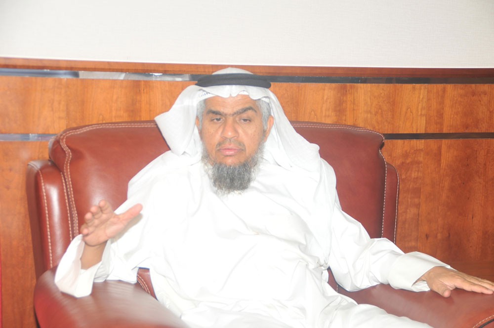 استصدار الموظف لسجلات من محظورات قانون "الخدمة"
