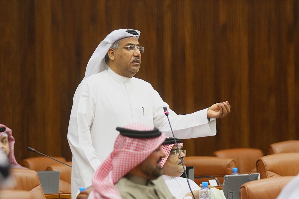 تسفير أجانب بالمئات ومديونياتهم بالملايين
