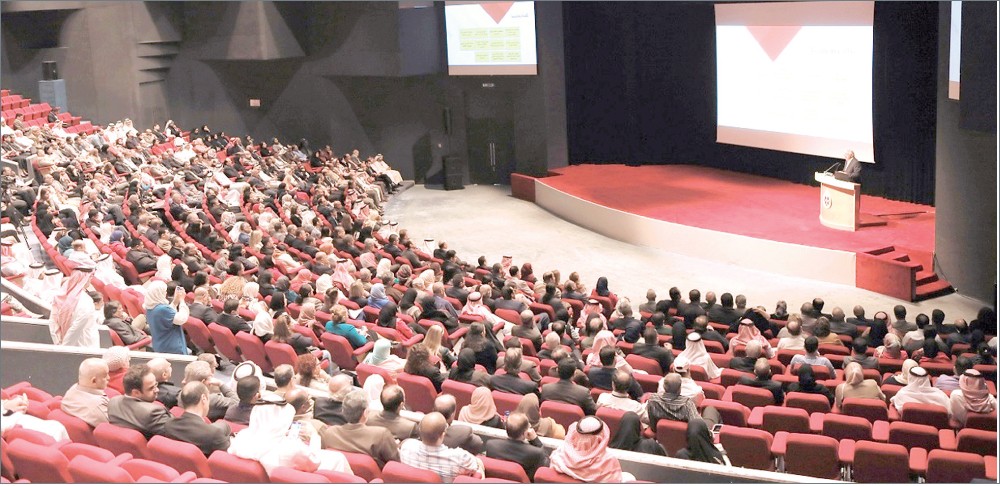 مبنى لعمادة الطلبة وتوسعة “الحقوق” ونقل “الهندسة”
