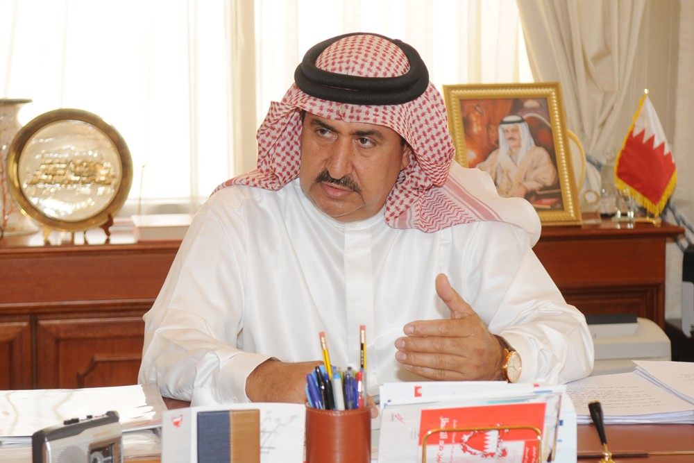 الدوسري لـ“البلاد”: 585 ألف عامل أجنبي يدفعون 7 دنانير للفحص الطبي