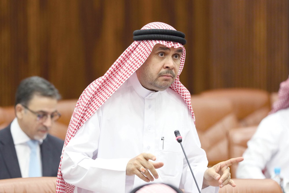 "كسل المسؤولين" أوقع بالشركات "النصف حكومية"