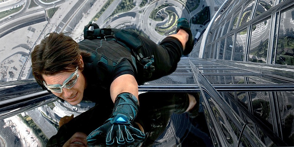 توم كروز يصور مشاهد خطرة من "Mission Impossible 6