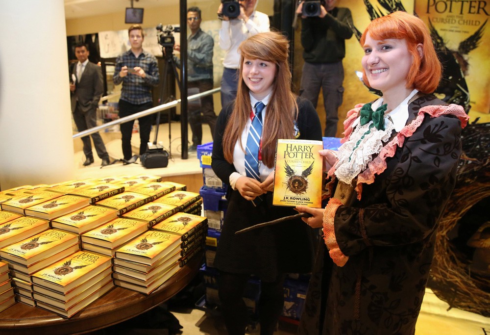  (هاري بوتر والطفل الملعون) تكتسح جوائز أوليفييه المسرحية