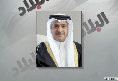 وزير المواصلات والاتصالات يتفقد محطة الوقود المتنقلة في مطار البحرين الدولي