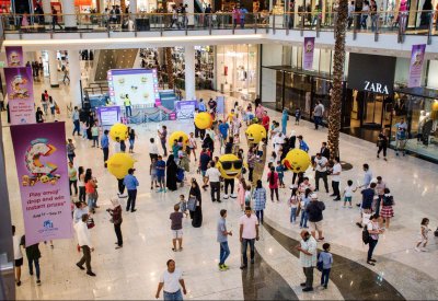 البحرينيون في العيد.. فرصة لتعزيز صلة الرحم واخذ قسط من الراحة والسفر