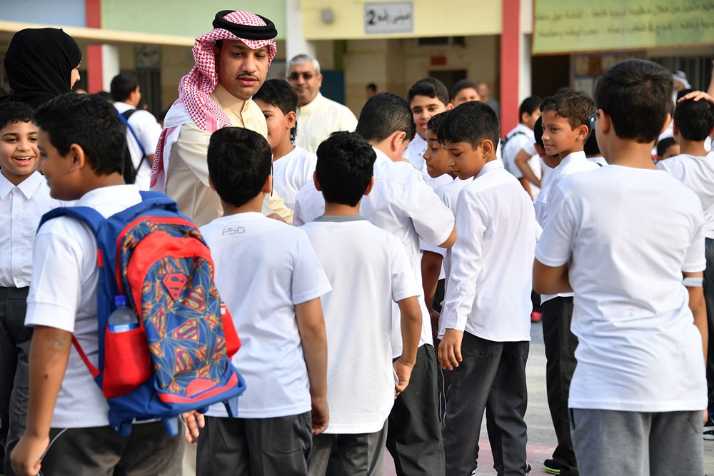 لا تبديل للكتب الممزقة... و"التربية": صالحة