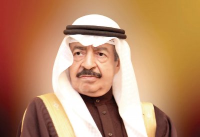 سمو رئيس الوزراء يهنئ أبناءه أطباء وطبيبات البحرين ويشيد بالكوادر الوطنية الطبية في مواجهة فيروس كورونا