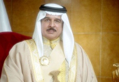 جلالة الملك يوجه إدارة الأوقاف الجعفرية للتكفل بمصاريف المواطنين البحرينيين في الخارج