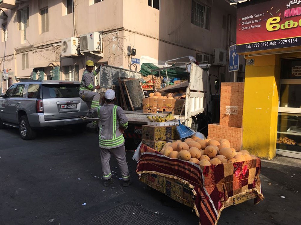 أمانة العاصمة: إزالة 1180 فرشة مخالفة للباعة الجائلة خلال 10 أشهر