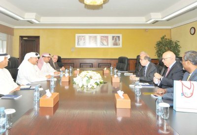 وزير المالية يشيد بدور غرفة البحرين لتسوية المنازعات