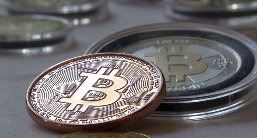عملة بيتكوين تحلق إلى مستوى غير مسبوق
