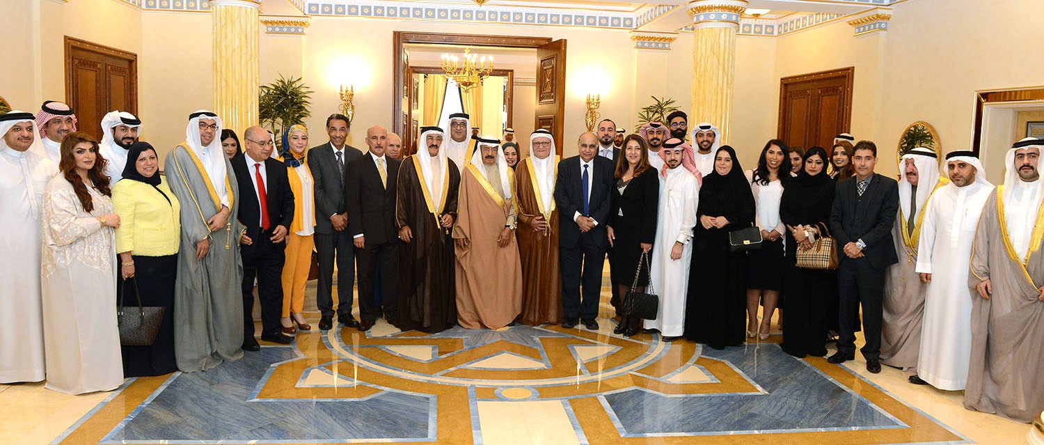 رئيس الوزراء: الاستثمار في قطاع التعليم وتطويره أهم أولويات البحرين
