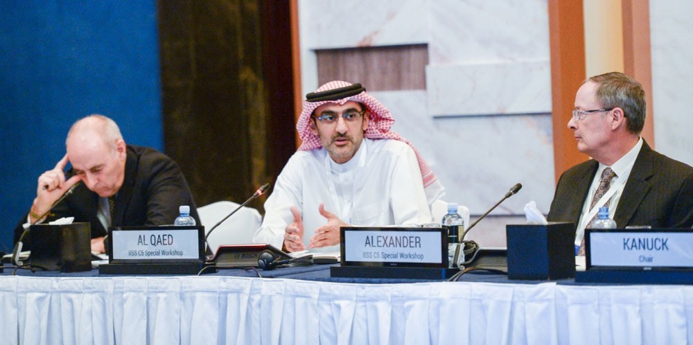 محمد القائد يشارك بحلقة نقاشية في حوار المنامة